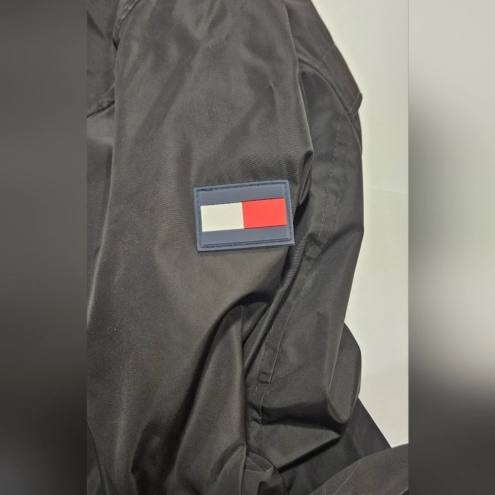 NWT Tommy Hilfiger Men's Legacy Water and Wind Resistant  Bomber Jacket Size L - Picture 7 of 11